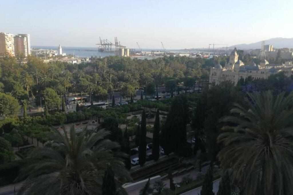 Apartamento En Pleno Centro De Malaga Exterior photo